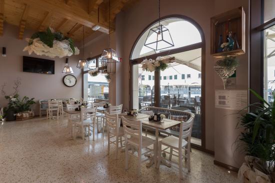 Vintage Café