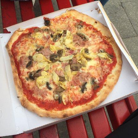 Pizza Al Volo