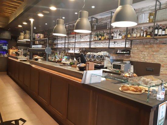 La Lista Bistro