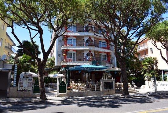 Hotel Milton