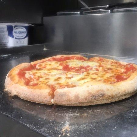 Pizzeria Al-Maaida
