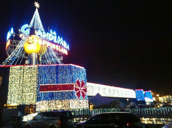 Centro Commerciale La Grande Mela Shoppingland